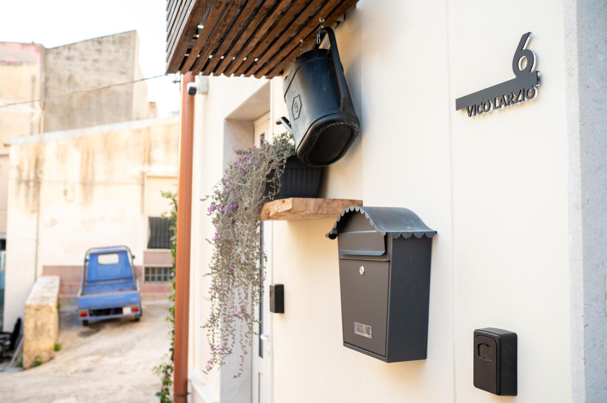 Appartamento Vico Larzio 6 "Terrazza Sul Vico" Noto Esterno foto